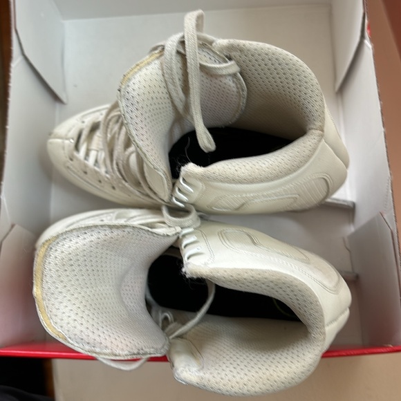 EDEA Ice Fly figure skates size 240C with Matrix Elite 9” Blade - Picture 2 of 8